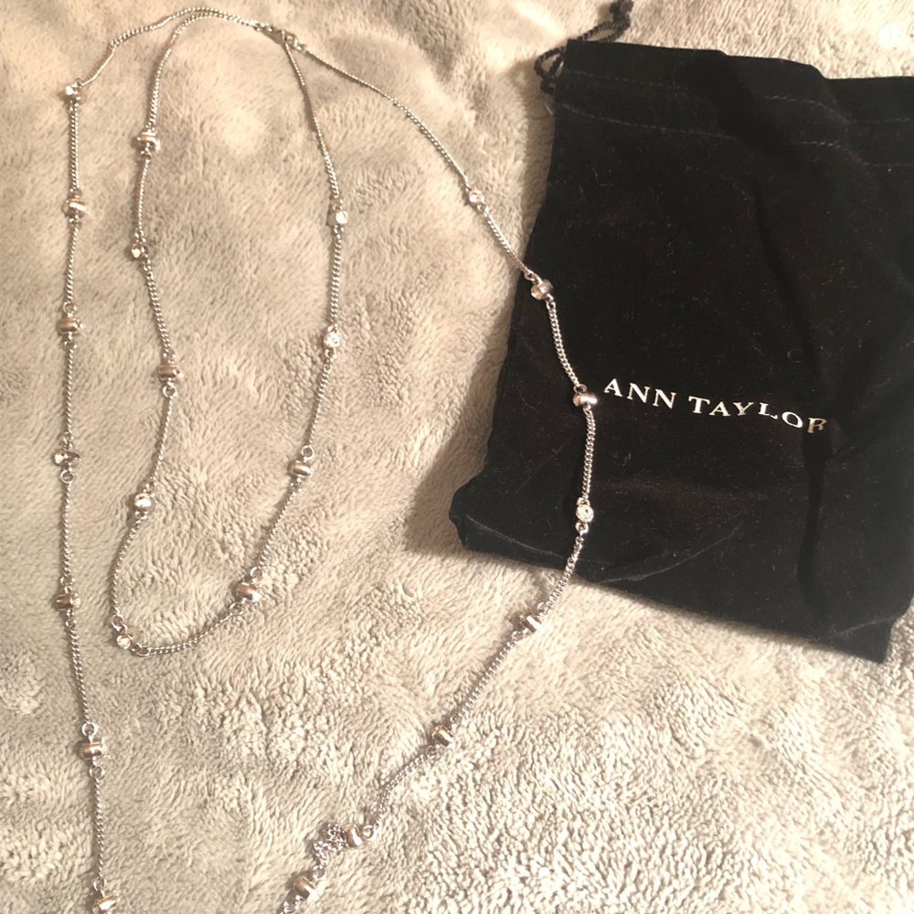 Beautiful silver necklace with zirconia for bling